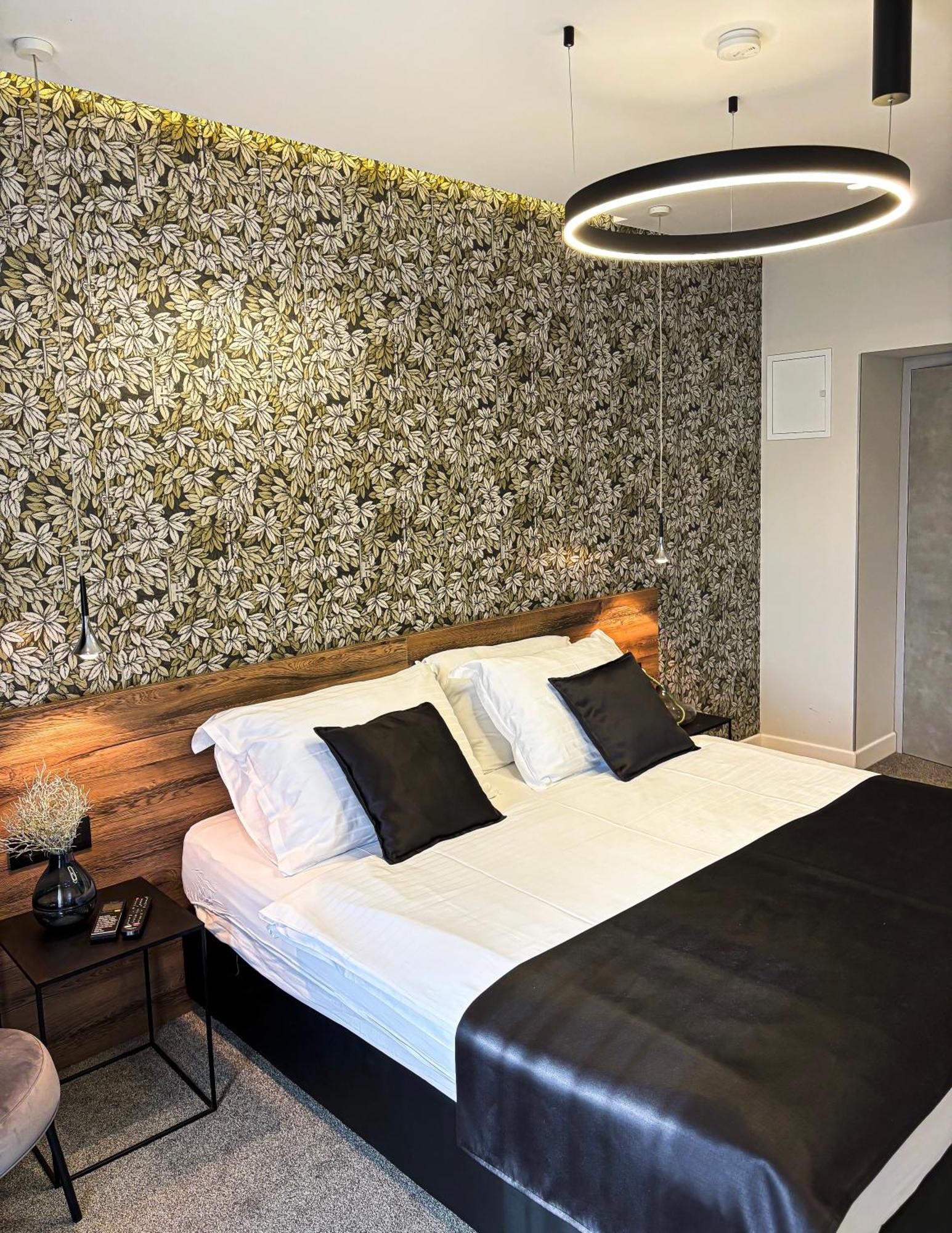 Calma Luxury Rooms Split Exterior photo
